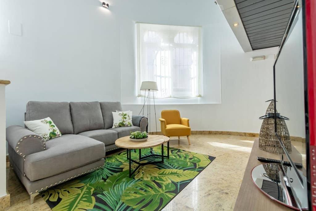 Becas Alameda Duplex By Valcambre Apartment Севиля Екстериор снимка