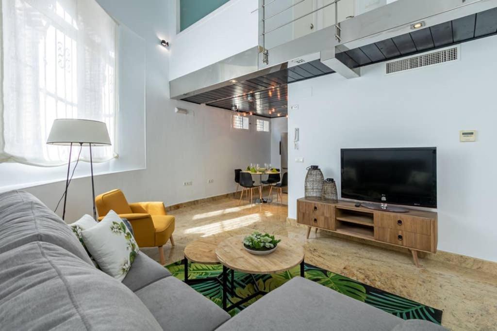 Becas Alameda Duplex By Valcambre Apartment Севиля Екстериор снимка